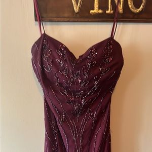 Size 6 Adrianna Pappel